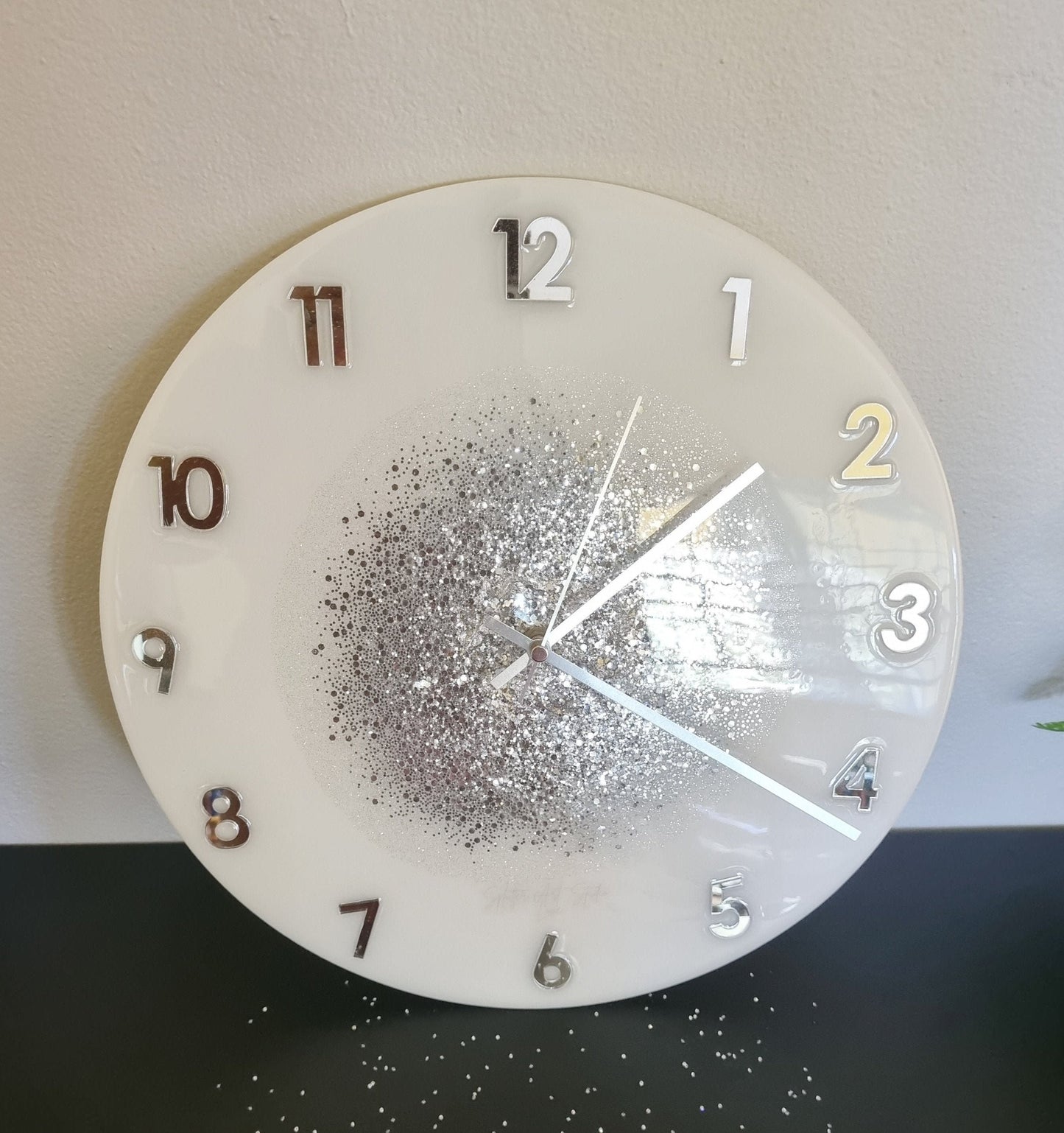 14" Glitter Mirrored Numeral Clock